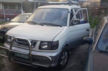 Selling 2nd Hand Mitsubishi Adventure 2001 in Rodriguez