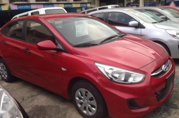 Red Hyundai Accent 2016 at 70000 km for sale in Parañaque