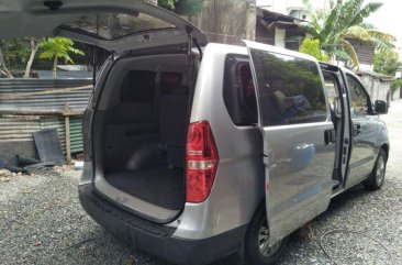 2nd Hand Hyundai Grand Starex 2015 for sale in Mandaluyong