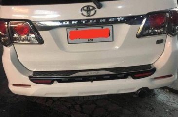 Selling 2nd Hand Toyota Fortuner 2014 Manual Diesel at 100000 km in Silang