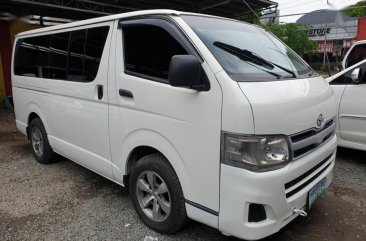 Selling 2nd Hand Toyota Hiace 2012 Manual Diesel at 85000 km in Quezon City