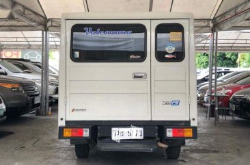 Selling Mitsubishi L300 2017 Manual Diesel in Manila