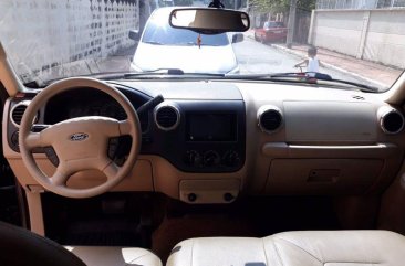 Selling 2nd Hand Ford Expedition 2003 Automatic Gasolin in Marikina