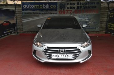 Selling Silver Hyundai Elantra 2017 at 18000 km in Parañaque