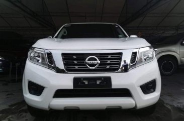 Selling Nissan Navara 2016 Manual Diesel in Calamba