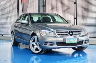 Selling Mercedes-Benz C200 2009 at 37000 km in Quezon City