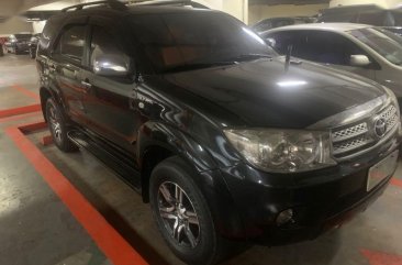 Selling Toyota Fortuner 2011 Automatic Gasoline in Mandaluyong