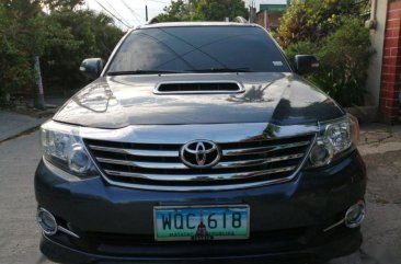 Selling Black Toyota Fortuner 2014 Automatic Diesel in Las Piñas