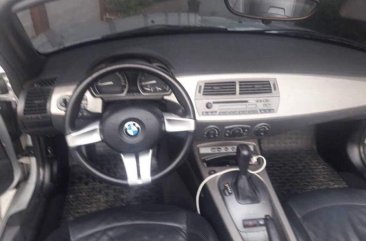 Selling 2nd Hand Bmw Z4 2004 in Quezon City