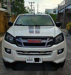 Selling White Isuzu D-Max 2016 at Diesel Manual