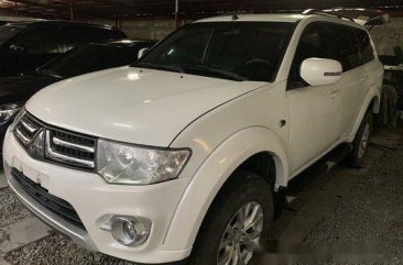 Sell White 2014 Mitsubishi Montero Sport at Automatic Diesel at 30000 km