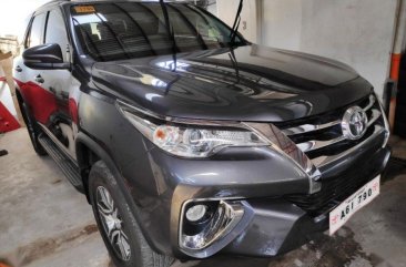 Selling Gray Toyota Fortuner 2018 in Marikina