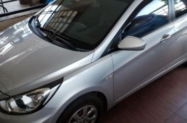 Selling 2nd Hand Hyundai Accent in Bauan