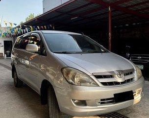 Selling Silver Toyota Innova 2005 at 119000 km 