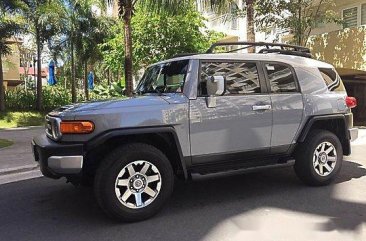 Selling Silver Toyota Fj Cruiser 2015 at Gasoline Automatic