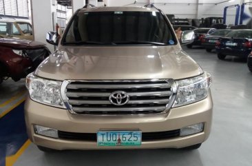 Selling 2nd Hand Toyota Land Cruiser 2011 in Manila