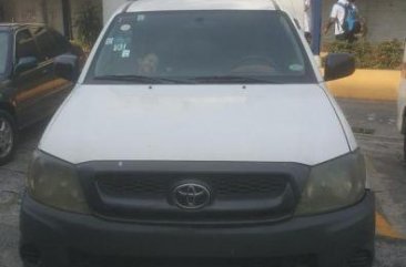 Sell 2nd Hand 2011 Toyota Hilux Van in Manila