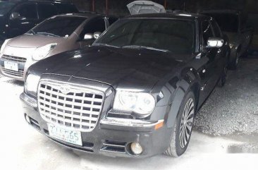 Selling Black Chrysler 300C 2007 at 44652 km in Gasoline Automatic