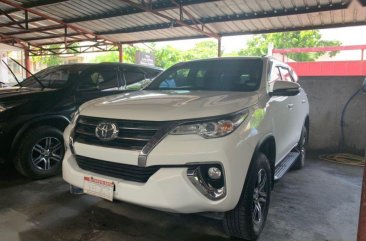 Selling White Toyota Fortuner 2017 in Quezon City