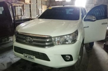 Sell 2nd Hand 2015 Toyota Hilux Manual Diesel at 60000 km in Valencia