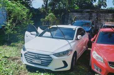 Selling 2nd Hand Hyundai Elantra 2017 in Cainta