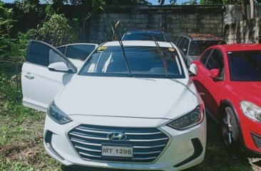 Selling 2nd Hand Hyundai Elantra 2017 in Cainta
