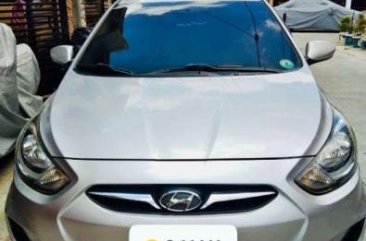 Selling Hyundai Accent 2011 at 70000 km in Cavite City