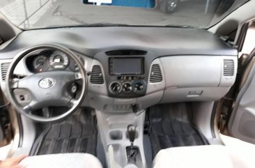 Selling Toyota Innova 2010 at 66000 km 