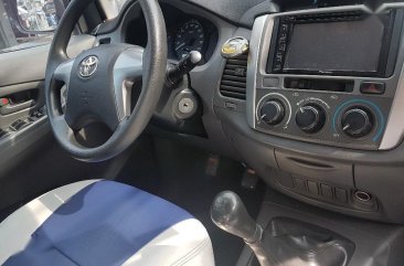 2nd Hand Toyota Innova 2012 at 60000 km for sale