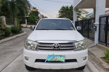 Selling Used Toyota Fortuner 2009 in Silang