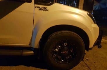 Selling 2nd Hand Isuzu Mu-X 2015 at 130000 km in Dasmariñas