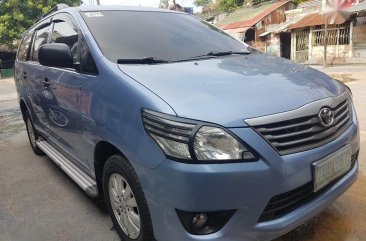 2nd Hand Toyota Innova 2012 at 60000 km for sale