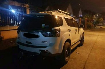 Selling 2nd Hand Isuzu Mu-X 2015 at 130000 km in Dasmariñas