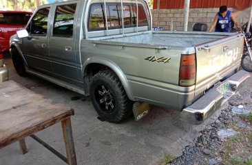 Selling 2nd Hand Isuzu Fuego 2000 at 80000 km in Santiago