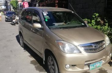 2nd Hand Toyota Avanza 2010 Automatic Gasoline for sale in Pasay