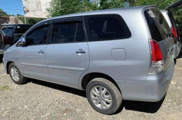 Selling Toyota Innova 2010 at 70000 km in Santiago