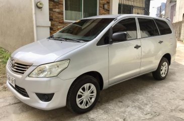 Selling Toyota Innova 2013 Manual Diesel in Quezon City