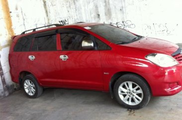 Red Toyota Innova 2011 for sale in Manual