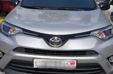 Selling Used Toyota Rav4 2017 in Quezon City