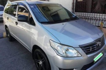 Selling Used Toyota Innova 2013 in Las Piñas