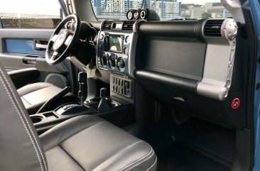 2nd Hand Toyota Fj Cruiser 2016 Automatic Gasoline for sale in Parañaque