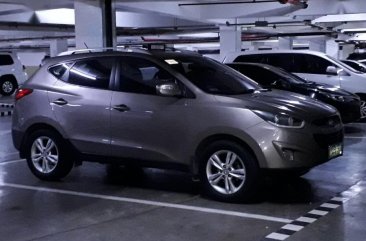 Selling 2nd Hand Hyundai Tucson 2010 Automatic Gasoline at 70000 km in Taguig