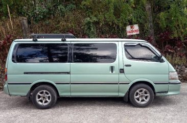 Sell 2nd Hand 2000 Toyota Grandia Van in Baguio