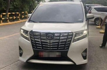 Selling Used Toyota Alphard 2018 in Las Piñas