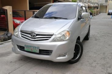 Selling Used Toyota Innova 2010 in Quezon City