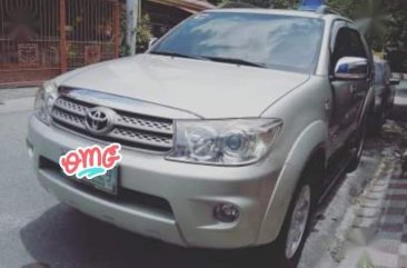 Selling Used Toyota Fortuner 2010 at 70000 km in Pasig