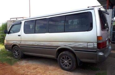 Selling Toyota Hiace 2003 Manual Diesel in Santa Rosa