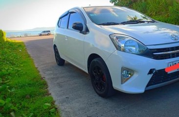 2nd Hand Toyota Wigo 2014 for sale in Legazpi