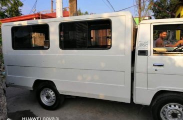 Selling Mitsubishi L300 2017 Manual Diesel in Bacoor