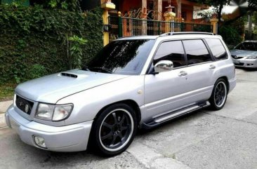 Subaru Forester 2003 at 80000 km for sale
